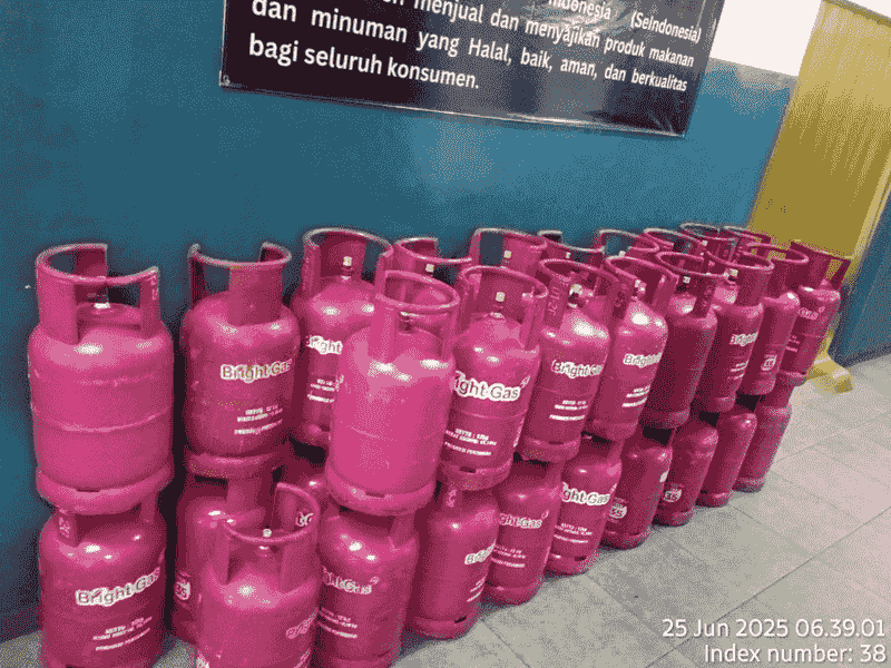Koleksi tabung gas LPG BrightGas